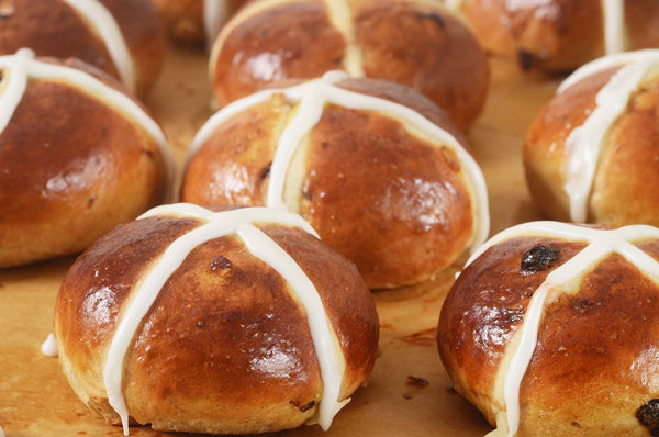 Hot Cross Buns With a bag of Non Dairy Frosting (tray of 6)