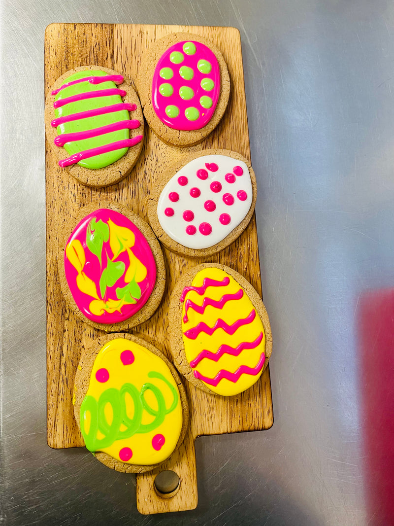 6 Easter eggs cookies